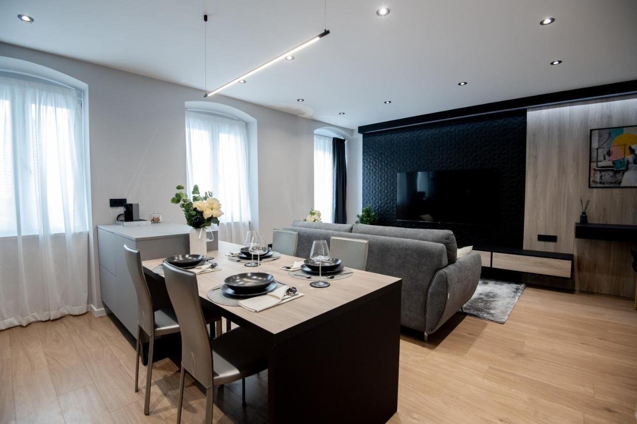 One&only Luxury Apartment