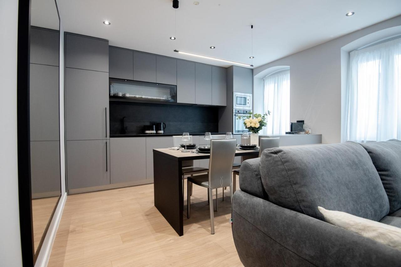 One&only Luxury Apartment