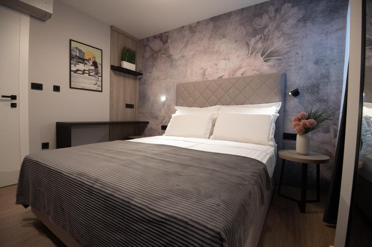One&only Luxury Apartment